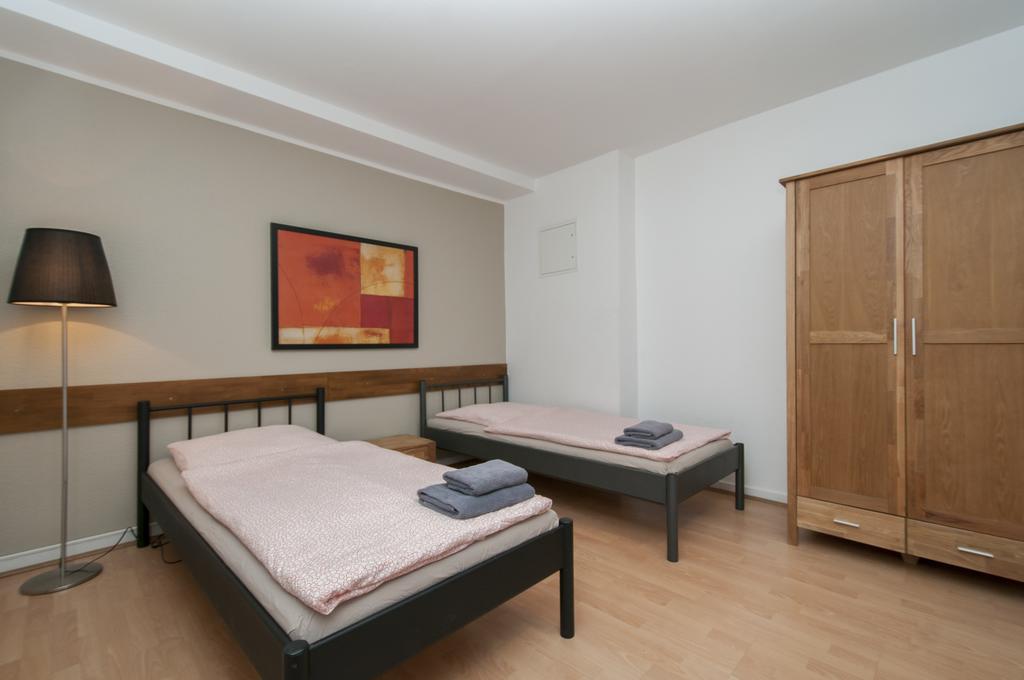 City-Appartements Nordkanalstrasse - Monteurunterkunft Hamburg Ruang foto