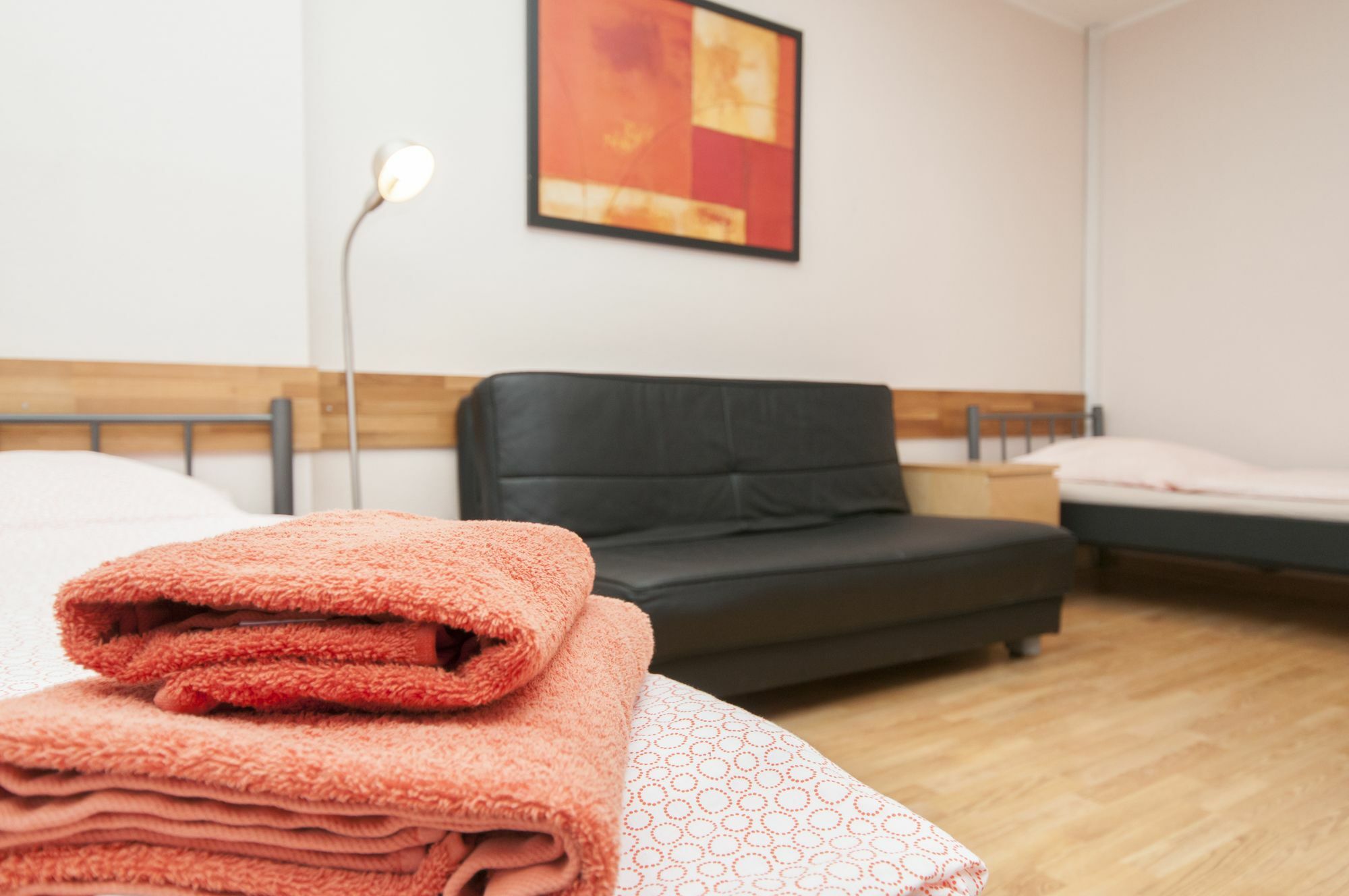 City-Appartements Nordkanalstrasse - Monteurunterkunft Hamburg Bagian luar foto