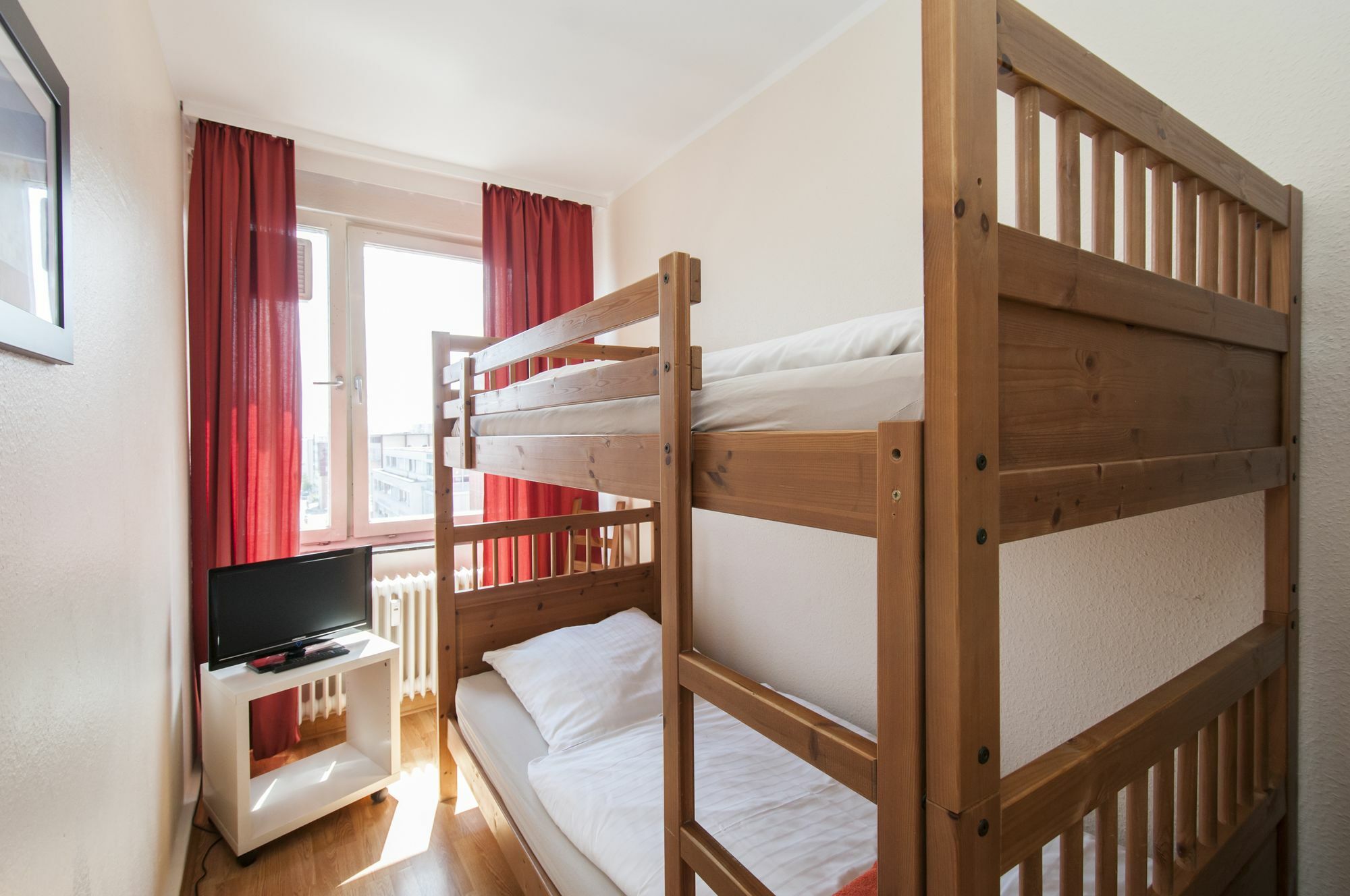City-Appartements Nordkanalstrasse - Monteurunterkunft Hamburg Bagian luar foto