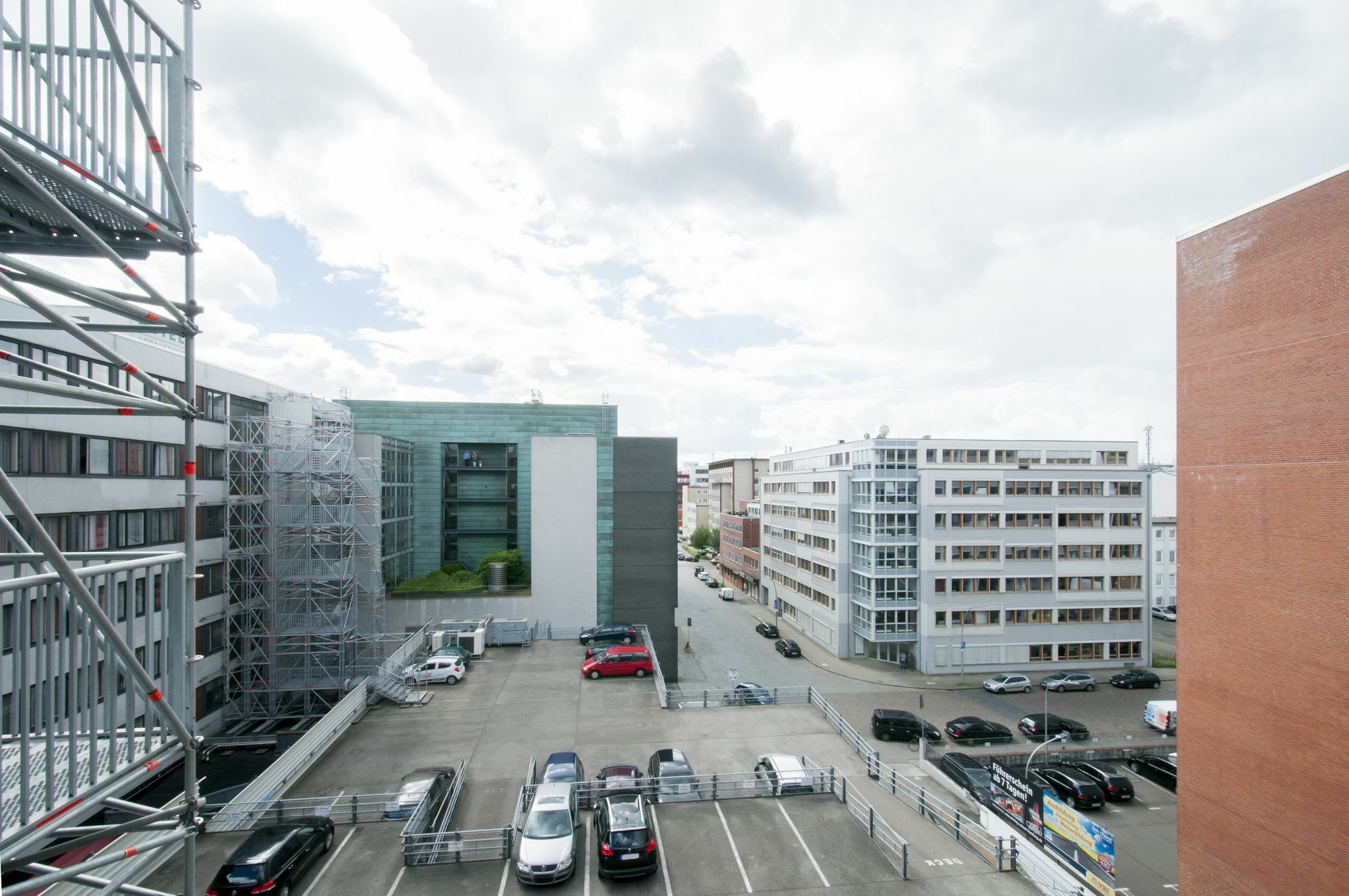 City-Appartements Nordkanalstrasse - Monteurunterkunft Hamburg Bagian luar foto